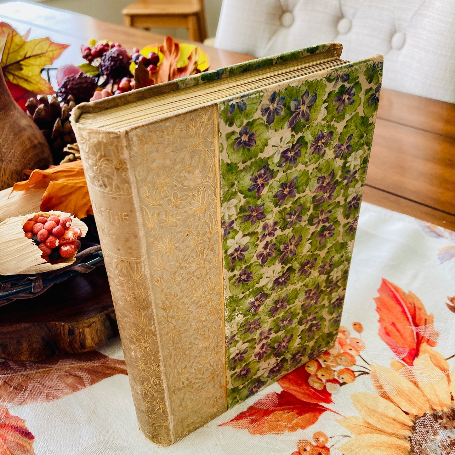 Scott, Sir Walter: The Lady of the Lake (T.Y. Crowell & Co., 1888)