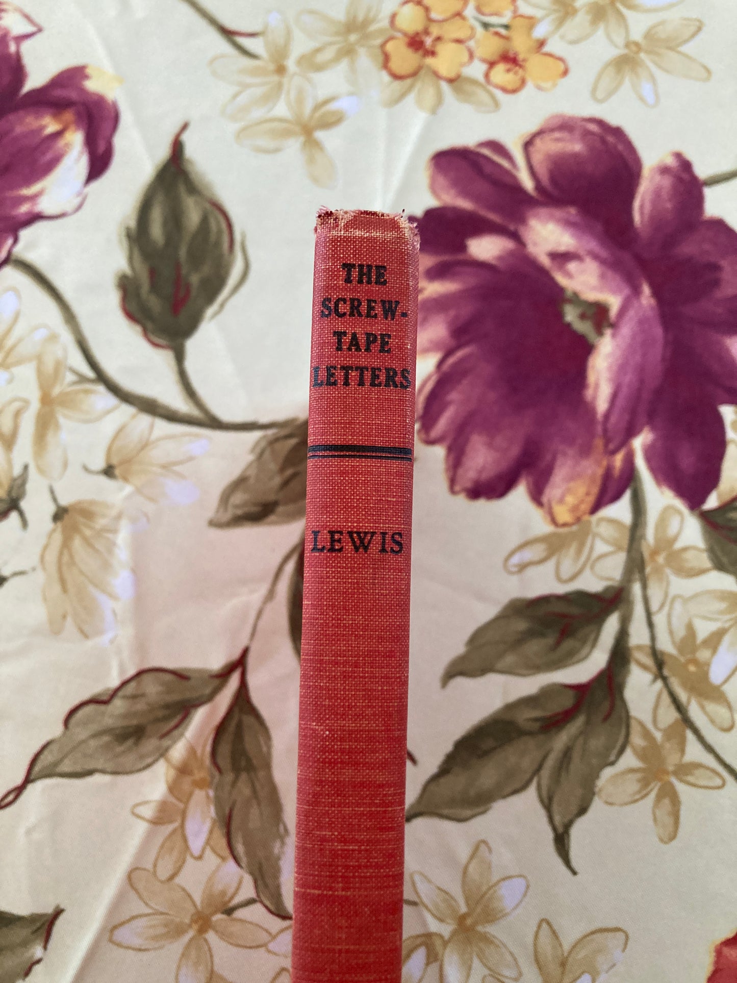 Lewis, C.S.: The Screwtape Letters (The Macmillan Company, 1943)