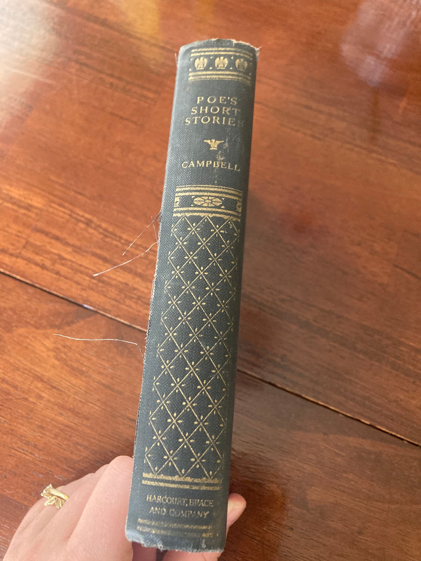 Poe, Edgar Allan: Poe's Short Stories (Harcourt, Brace and Company, New York, 1927)