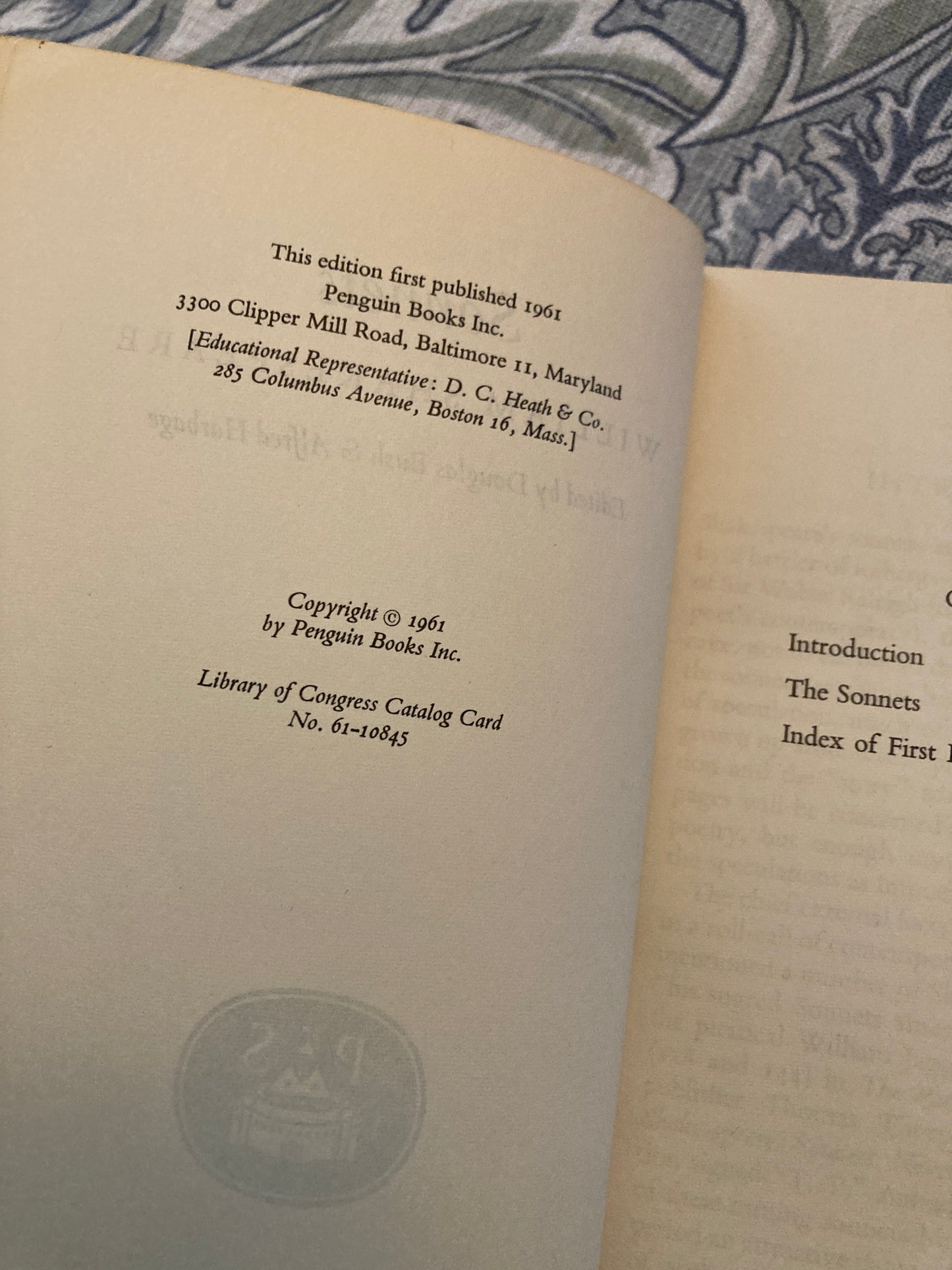 [THE PELICAN SHAKESPEARE, FIRST EDITION] Shakespeare, William: Shakespeare's Sonnets (Penguin Books, 1961)