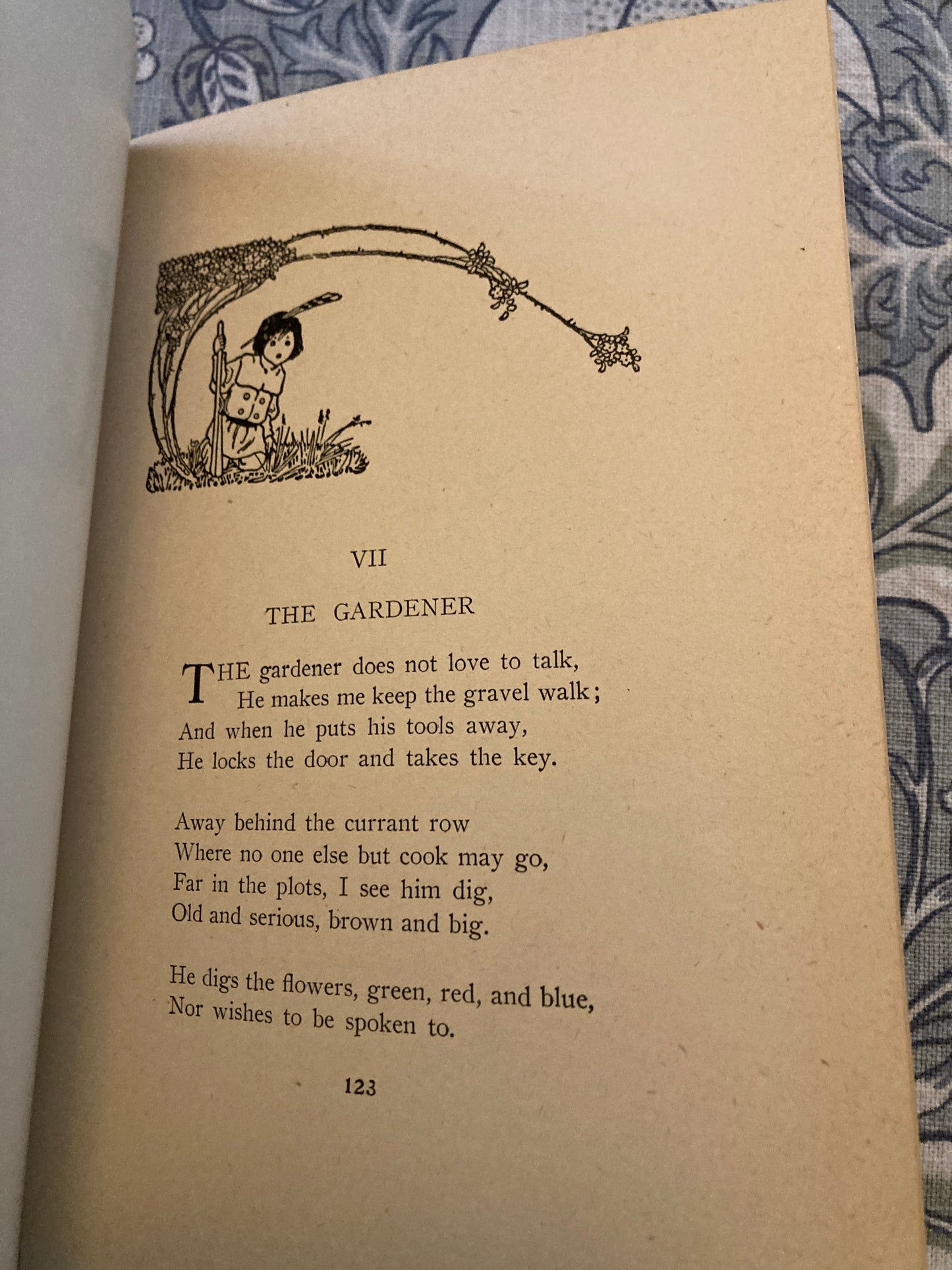 Stevenson, Robert Louis: A Child's Garden of Verses (Henry Altemus Company)