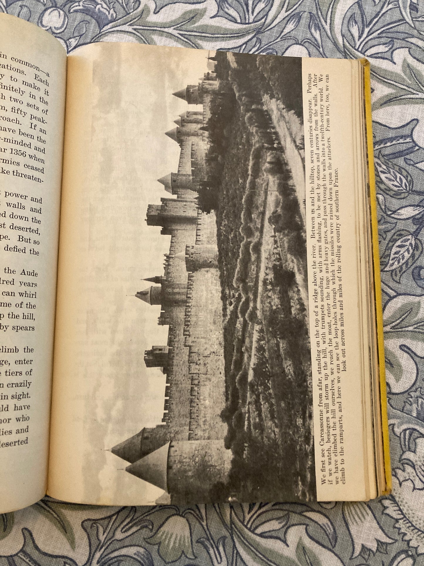 Richard Halliburton's Book of Marvels: The Occident (Bobbs-Merrill Company, Indianapolis & New York)