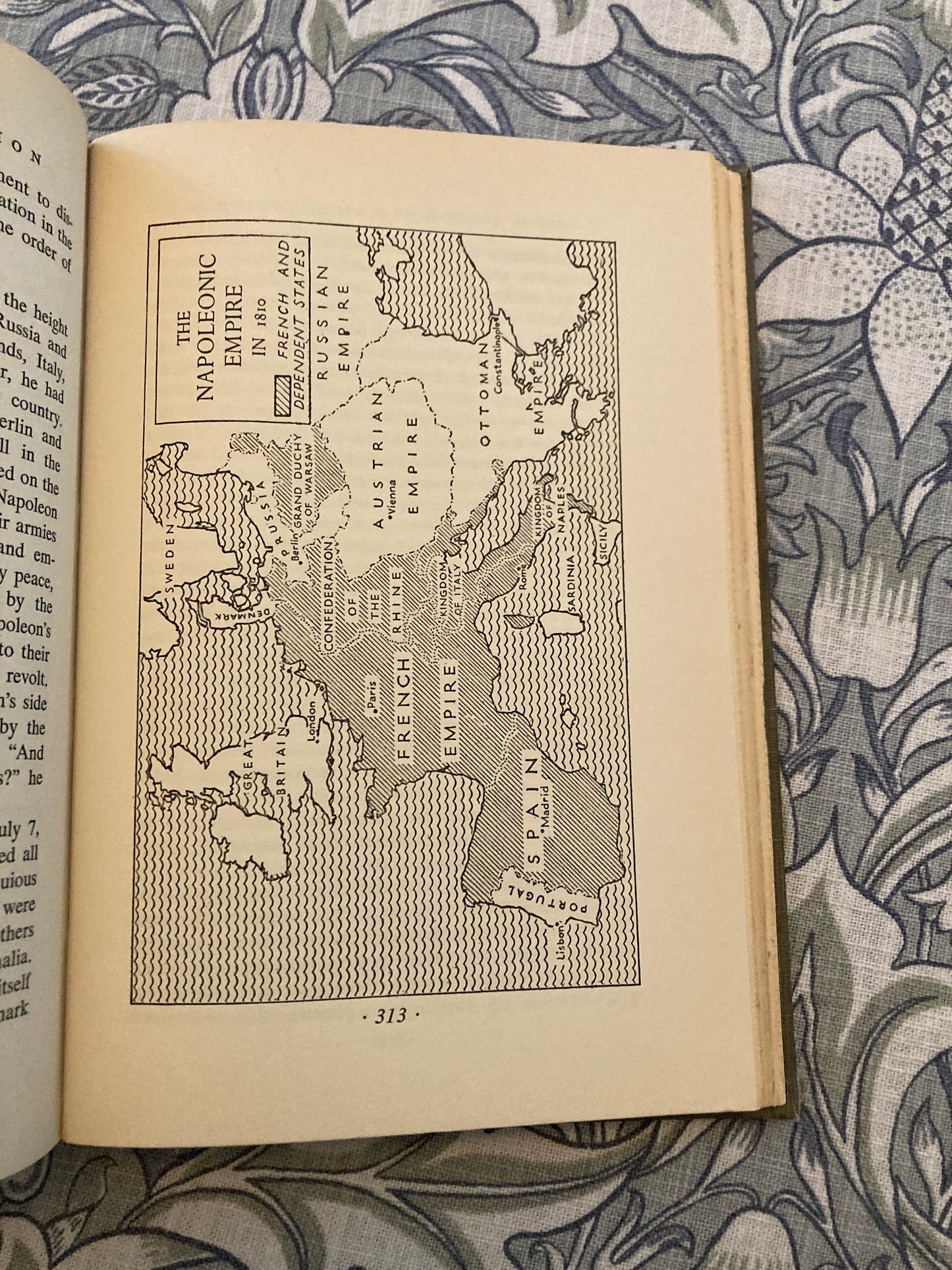[FIRST EDITION] Churchill, Winston S.: The Age of Revolution (Dodd, Mead and Company, New York, 1957)