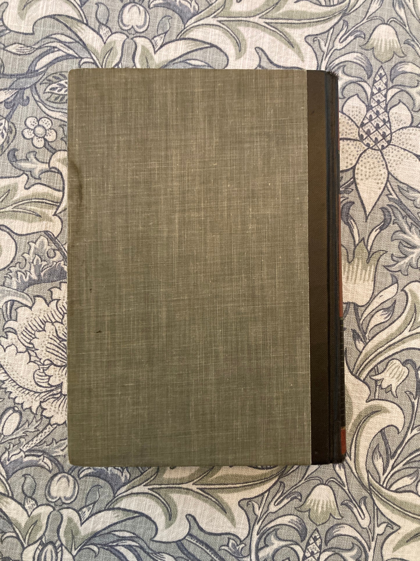 [FIRST EDITION] Churchill, Winston S.: The Age of Revolution (Dodd, Mead and Company, New York, 1957)
